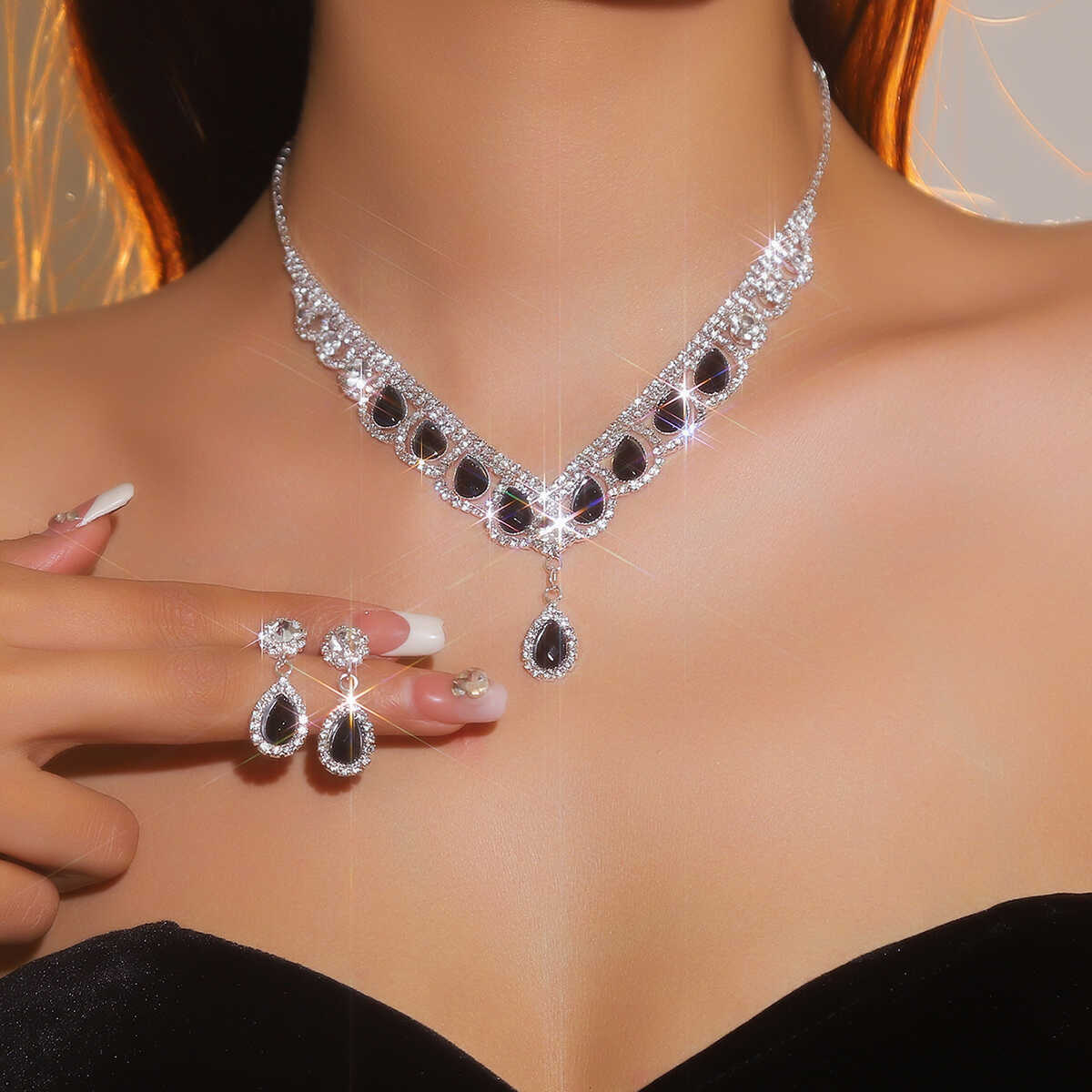 DINGKA Vintage Diamond Waterdr - Al Ain Jewelry & Watches Exhibition 2025 review and price